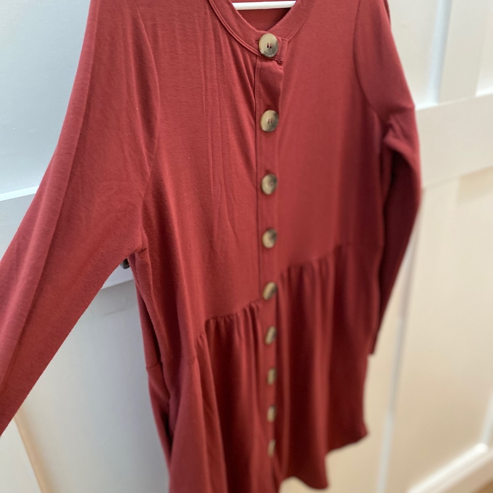 Dress - Picture 4 of 4